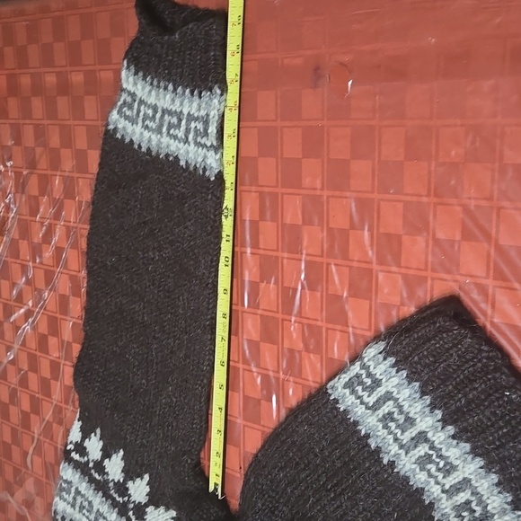 HILDA LTD. Men's XL 100% Wool Icelandic Brown and White Patterned Sweater - Picture 5 of 6